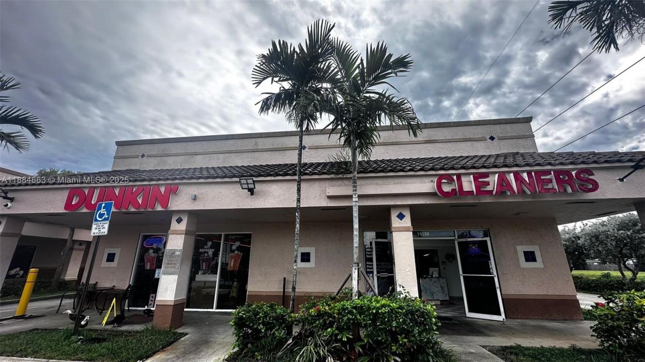 Sunrise, Florida 33351
