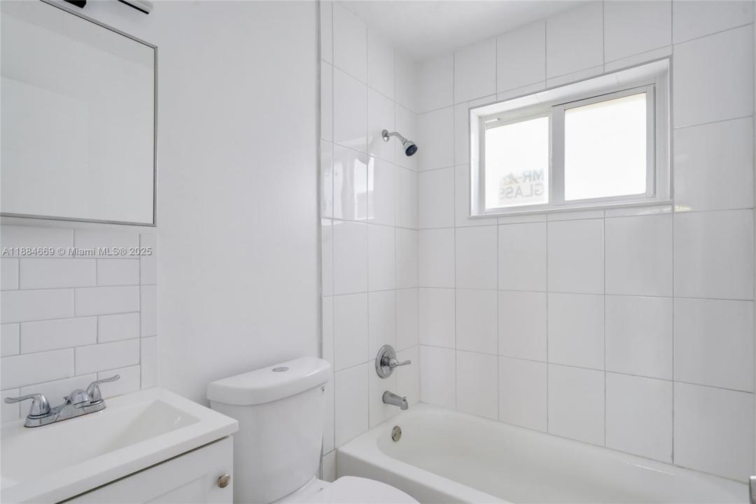 1630 NW 18th St 01, Miami, Floride 33125, États-Unis