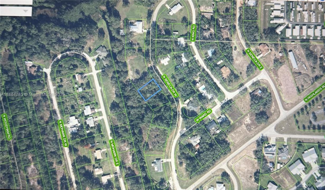 2707 N Seneca Dr W, Avon Park, Floride 33825, États-Unis
