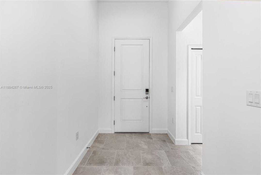 18566 IVES DR, Estero, Florida 33928, Estados Unidos