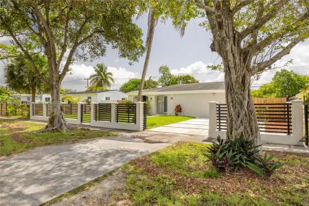 12245 NW 2nd Ave, North Miami, Florida 33168, USA
