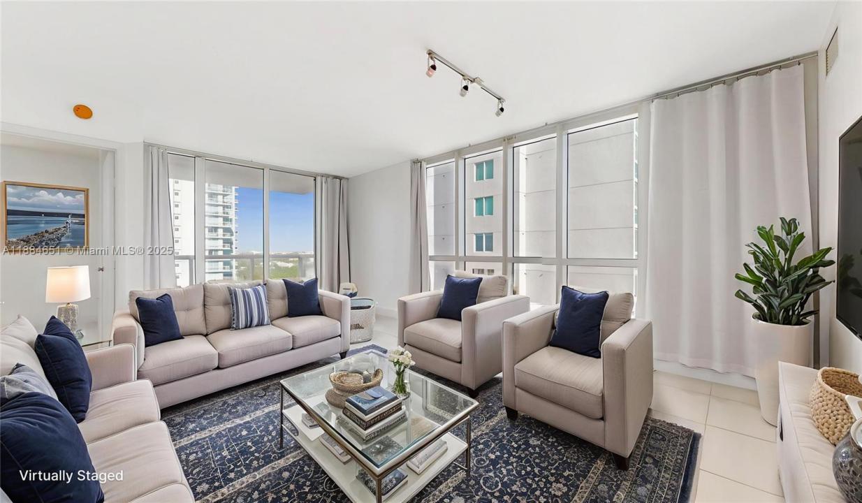1871 NW S River Dr 1205, Miami, Floride 33125, États-Unis