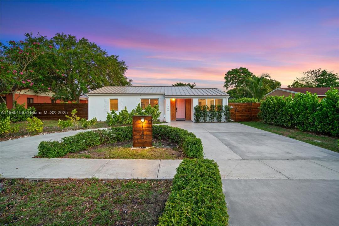1360 NE 138th St, North Miami, 佛罗里达州 33161, 美国