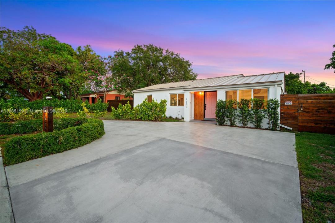 1360 NE 138th St, North Miami, 佛罗里达州 33161, 美国