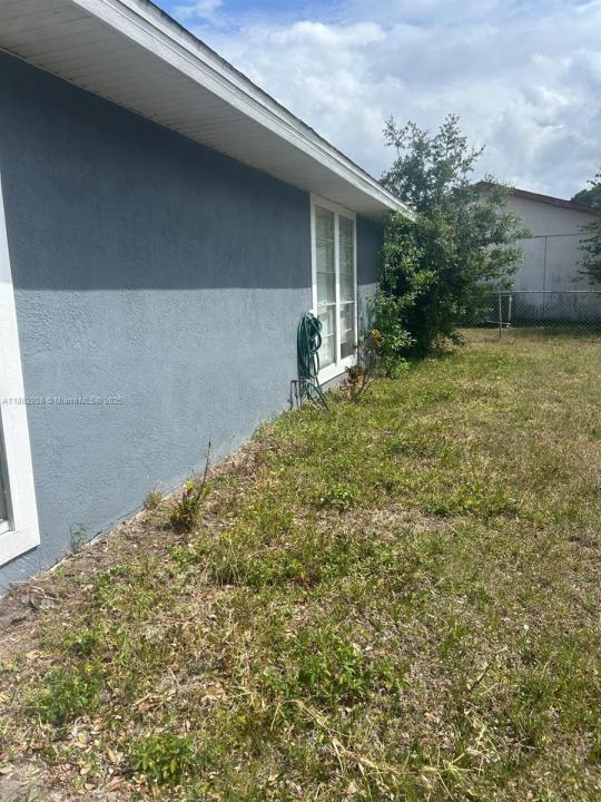 1399 NE Cindy Cir 1399, Palm Bay, 佛罗里达州 32905, 美国