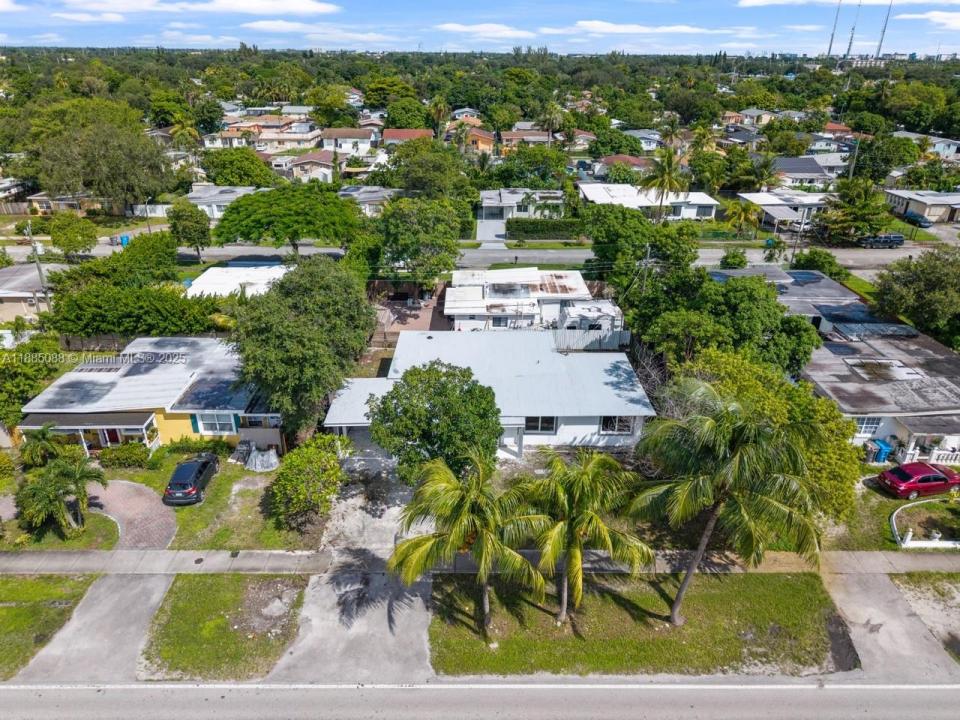 5701 SW 41st St, West Park, Флорида 33023, Соединенные Штаты