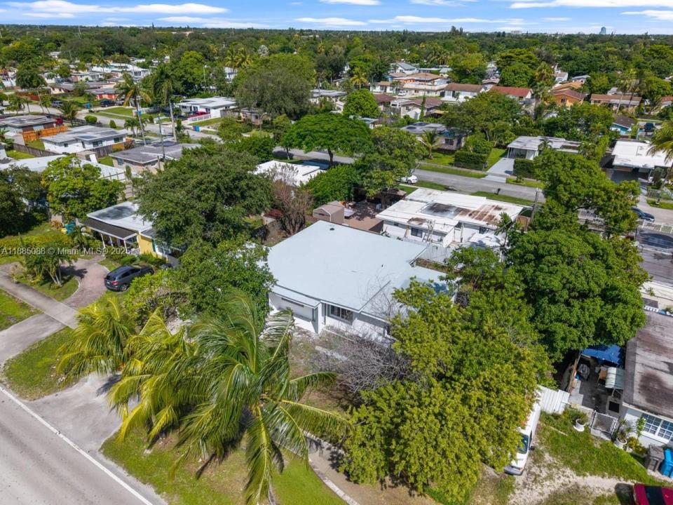 5701 SW 41st St, West Park, Флорида 33023, Соединенные Штаты