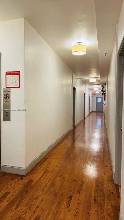 3710 Collins Ave N-200, Miami Beach, Florida 33140, Stati Uniti