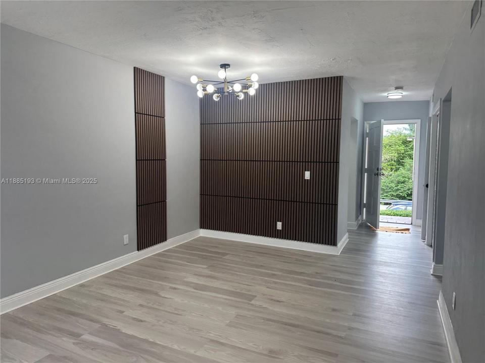 13984 NE 2nd Ct 3-2-3, Miami, Floride 33161, États-Unis