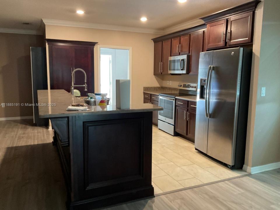 1174 SW Goodman Ave, Port St. Lucie, فلوريدا 34953, الولايات المتحدة