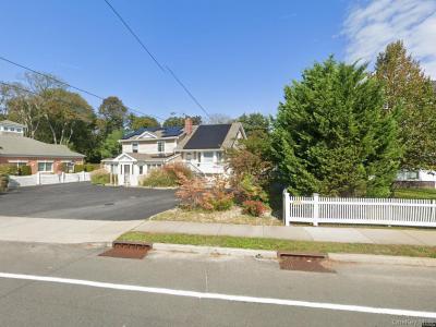 1249 Montauk Highway, Islip, New York 11795, États-Unis