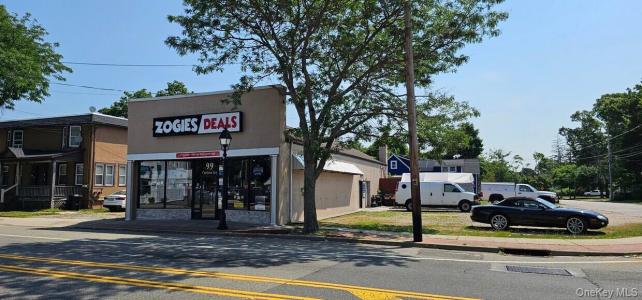 99 Carleton Avenue, Islip, Nowy Jork 11752, USA