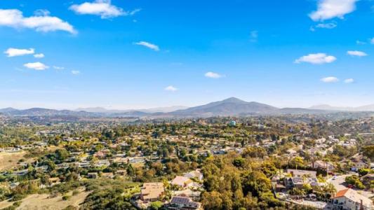 Surrey Dr, Bonita, קליפורניה 91902, ארצות הברית של אמריקה