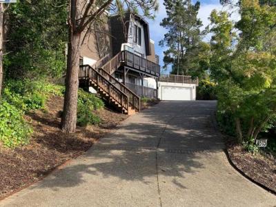 Ewing Rd, Castro Valley, California 94546-1013, Estados Unidos