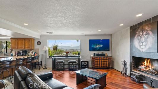 Vista del Lago Dr, Riverside, Калифорния 92503, Соединенные Штаты