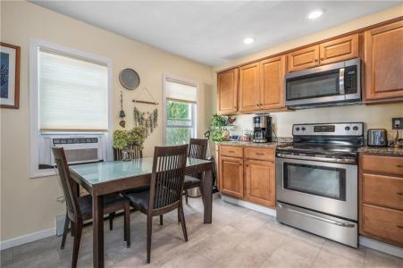1547 Mendon Road, Cumberland, Rhode Island 02864, États-Unis