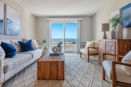 151 Ocean Road 10, Narragansett, Rhode Island 02882, USA