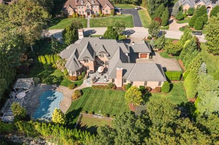 4 Pine Tree Lane, Lincoln, Rhode Island 02865, Estados Unidos