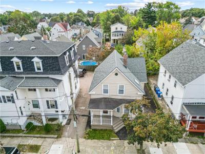 356 Smith Street, Cranston, رود ايلاند 02905, الولايات المتحدة