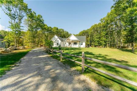 82 Forrest Lane, Charlestown, Rhode Island 02813, Estados Unidos