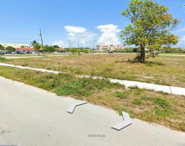 84 SW 1 Court, Deerfield Beach, Florida 33441