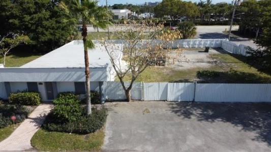 3328 NE 11th Avenue, Oakland Park, Florida 33334, Estados Unidos