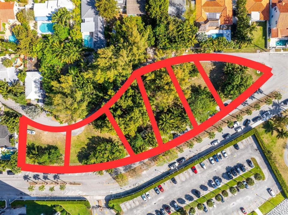 860 NE 70th St, Miami, פלורידה 33138, ארצות הברית של אמריקה 