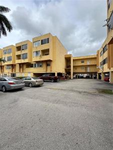1555 W 44th Pl 234, Hialeah, Florida 33012, USA