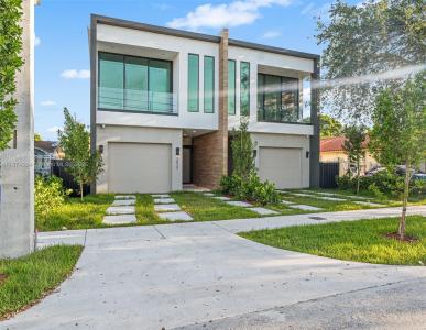 2823 SW 23rd Ter Left Side, Miami, Florida 33145, USA
