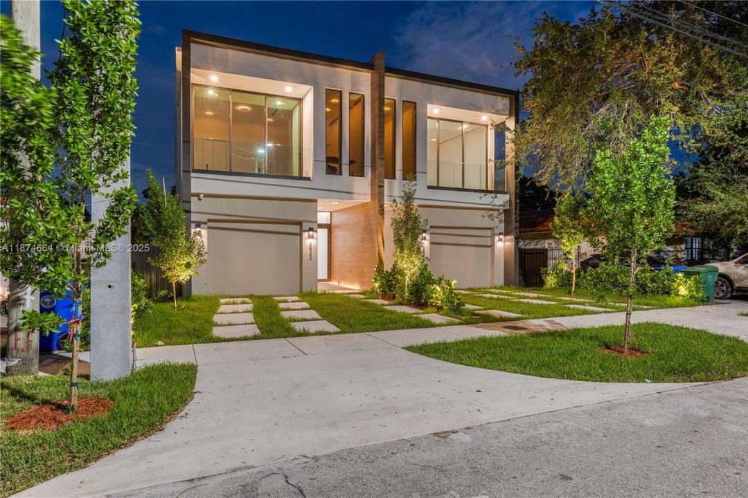 2823 SW 23rd Ter Left Side, Miami, Florida 33145, Stati Uniti