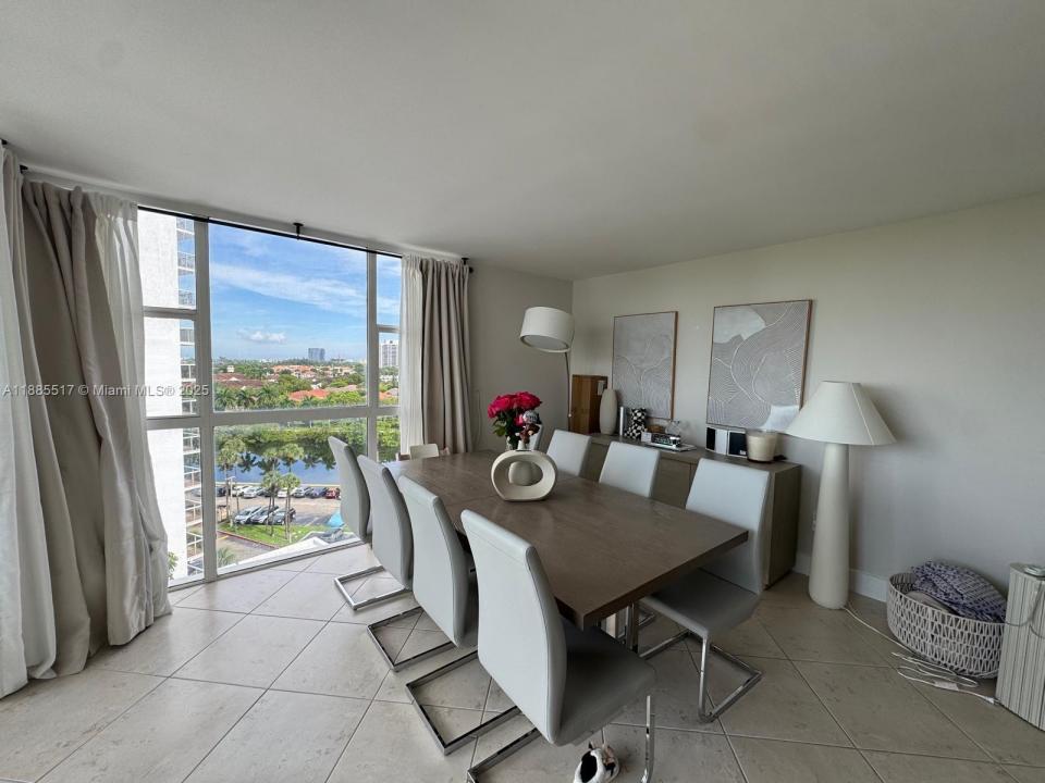 3731 N Country Club Dr 928, Aventura, Florida 33180