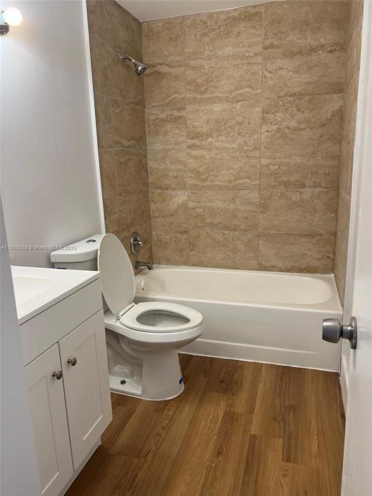 2186 W 60th St 20206, Hialeah, Flórida 33016, Estados Unidos