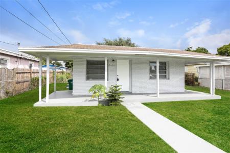 2161 NW 97th St, Miami, Florida 33147, USA