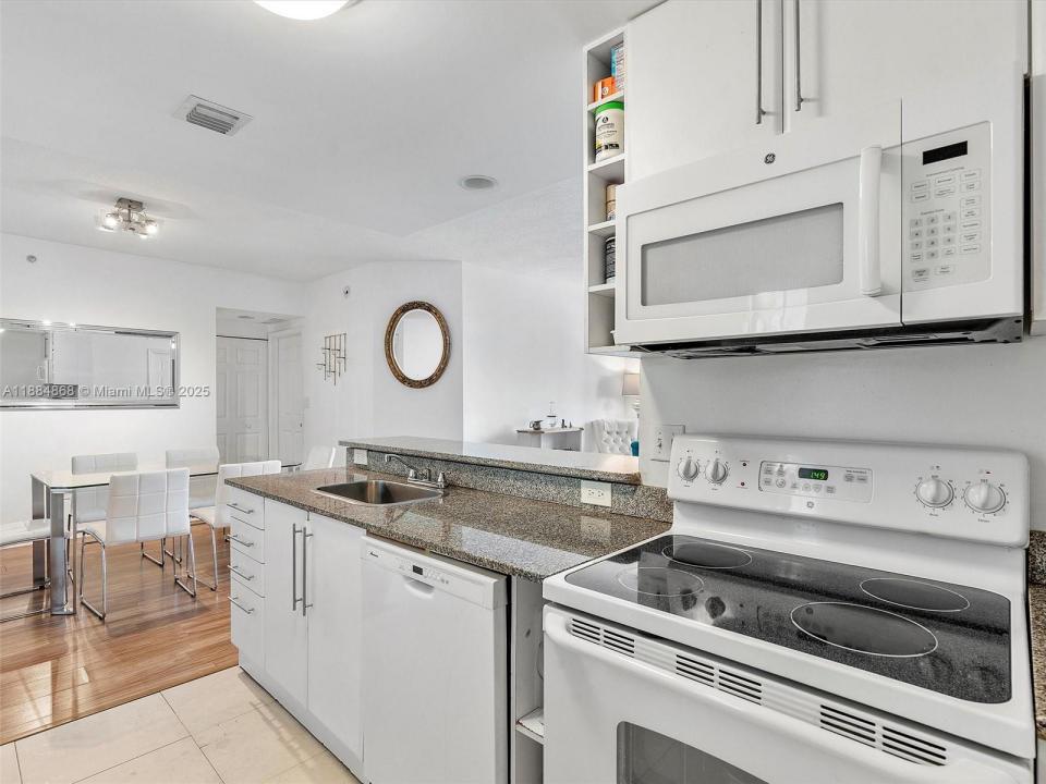 275 NE 18th St 1705, Miami, Florida 33132, Stati Uniti