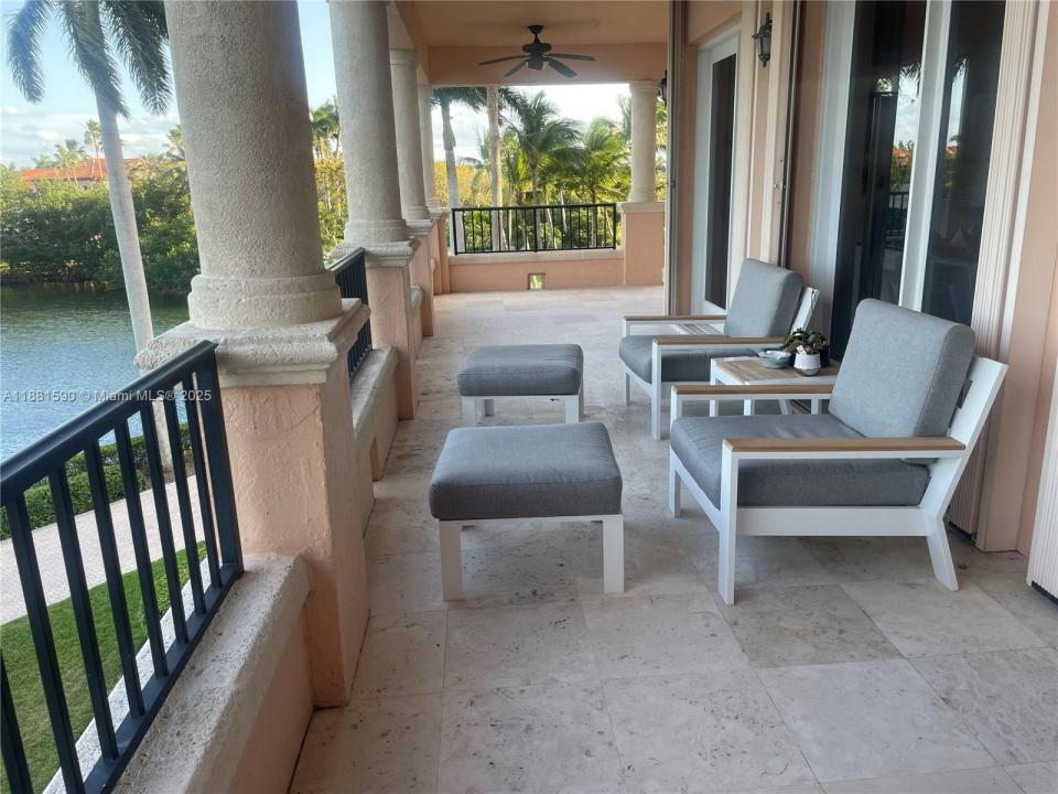 13645 Deering Bay Dr 123, Coral Gables, Flórida 33158, Estados Unidos