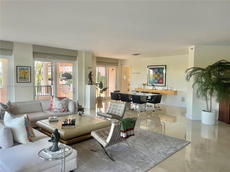 13645 Deering Bay Dr 123, Coral Gables, Flórida 33158, Estados Unidos