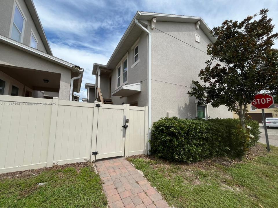 Other City - In The State Of Florida, Florida 34786, Estados Unidos