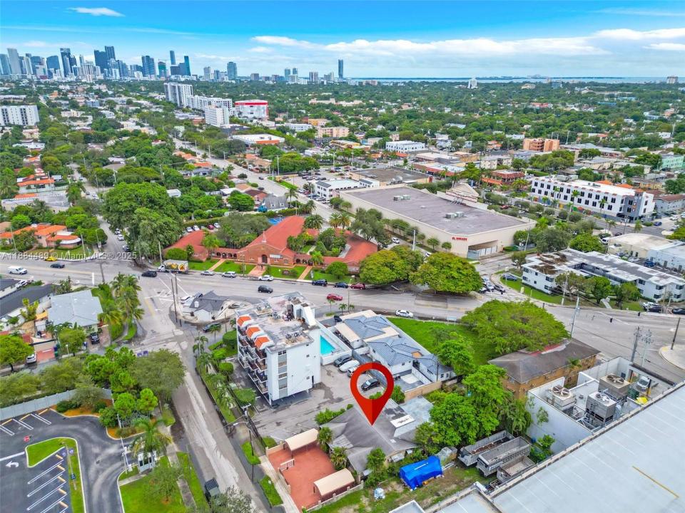 2524 SW 6th St, Miami, Florida 33135, Amerika Birleşik Devletleri