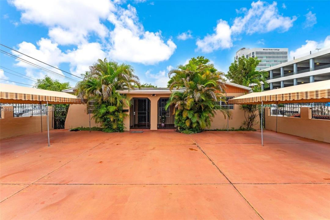 2524 SW 6th St, Miami, Florida 33135, Amerika Birleşik Devletleri