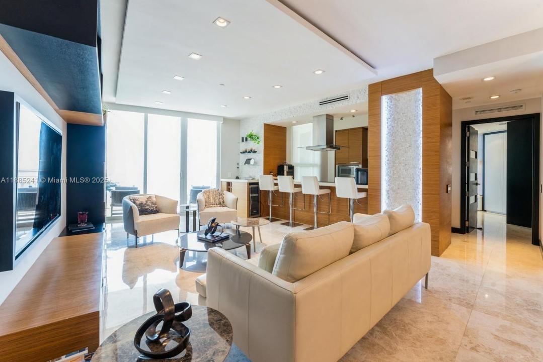 808 Brickell Key 1406, Miami, 플로리다 33131, 미국