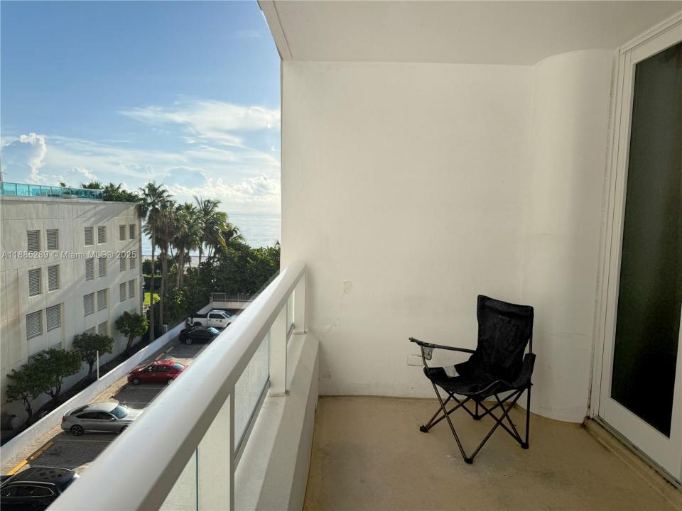 5005 Collins Ave 523, Miami Beach, Floride 33140, États-Unis