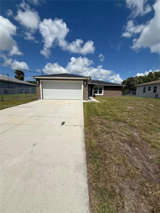 1209 Banjo CT 0, La Belle, Floride 33935, États-Unis
