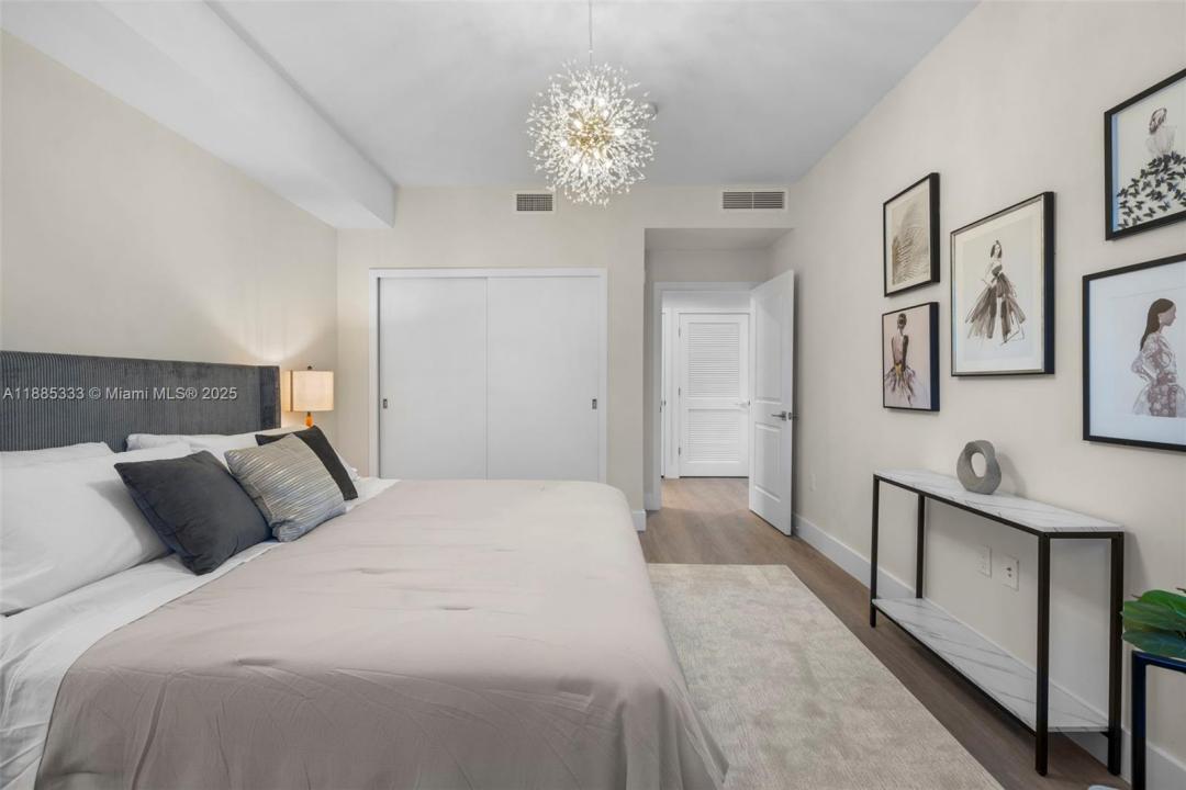 1938 Jackson St 306, Hollywood, Florida 33020