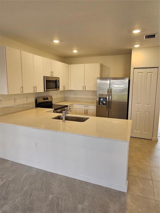 5045 SW 37th St, Pembroke Park, Floride 33023, États-Unis