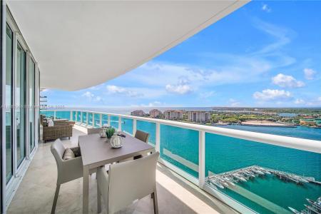 1000 S Pointe Dr 2202, Miami Beach, Florida 33139, USA