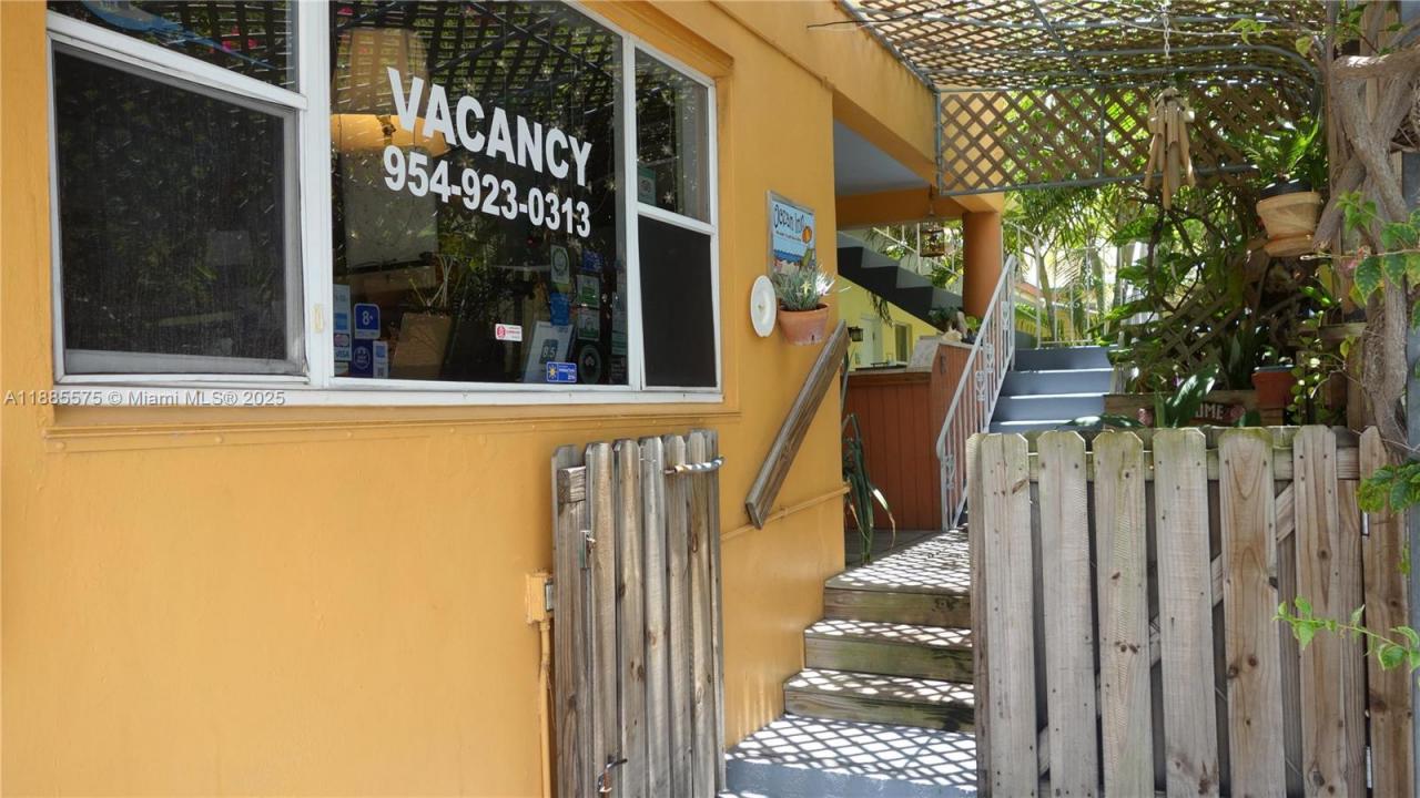 3405 N Ocean Dr 12, Hollywood, Floryda 33019, USA