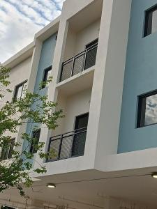 29 Palmetto Drive 7, Miami Springs, Florida 33166, Amerika Birleşik Devletleri