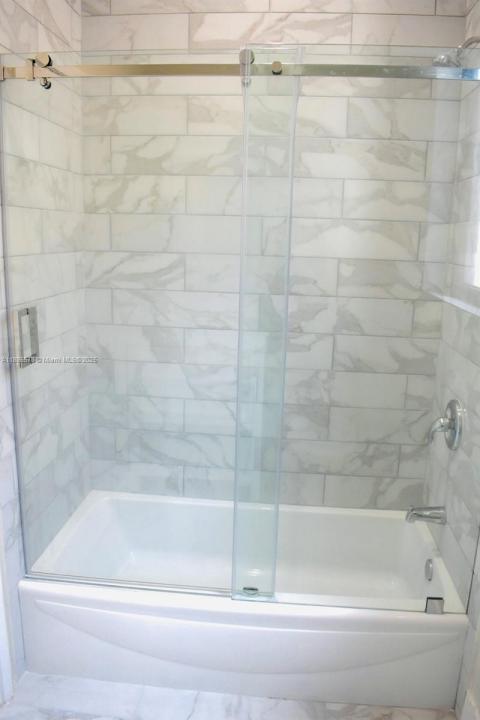 29 Palmetto Drive 7, Miami Springs, Florida 33166