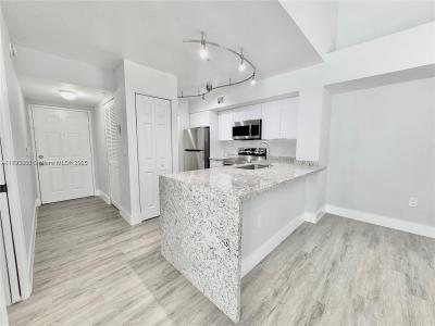 677 SW 111th Ave 303, Pembroke Pines, Florida 33025, USA