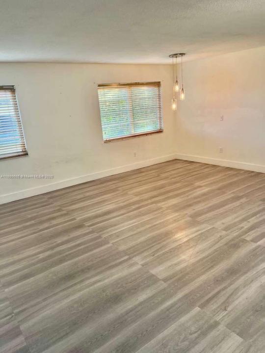 1300 W 53rd St 18, Hialeah, Floride 33012, États-Unis